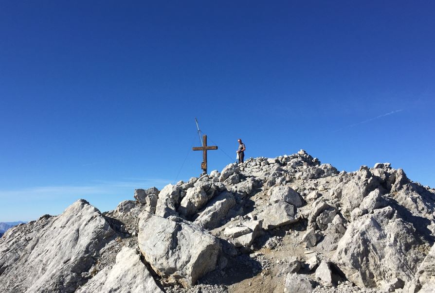 Topo rando : ascension de la Pointe Percée (alt 2750 mètres), point culminant des Aravis (Haute-Savoie)